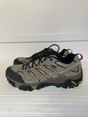 Merrell Moab 2 Waterproof Men's hiking shoes sneakers size 8 women’s size 9.5